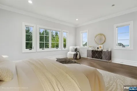 144 Truman Drive Cresskill NJ 07626