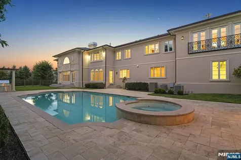144 Truman Drive Cresskill NJ 07626