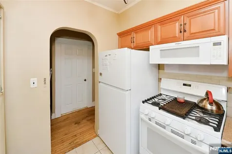 188 Highwood Avenue Glen Rock NJ 07452