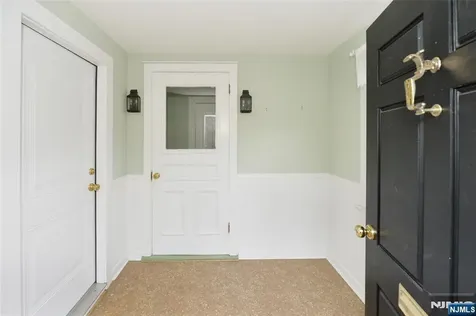 188 Highwood Avenue Glen Rock NJ 07452