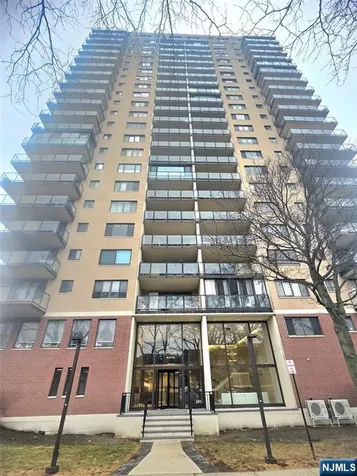 1203 River Road Edgewater NJ 07020