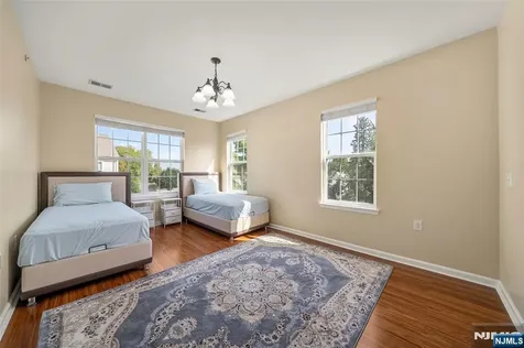 3 Holly Lane Garfield NJ 07026