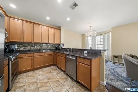 3 Holly Lane Garfield NJ 07026