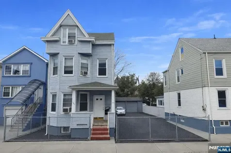 371 Totowa Avenue Paterson NJ 07502