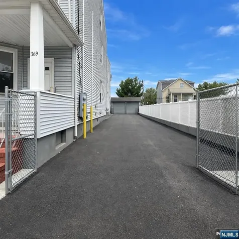 371 Totowa Avenue Paterson NJ 07502