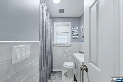 757 Thomas Street Elizabeth NJ 07202