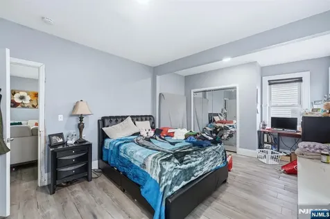 757 Thomas Street Elizabeth NJ 07202