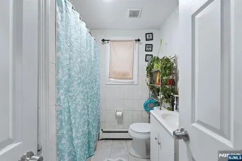 757 Thomas Street Elizabeth NJ 07202
