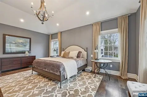 16 Norman Place Tenafly NJ 07670