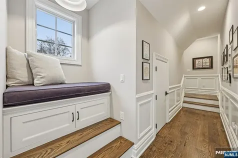 16 Norman Place Tenafly NJ 07670