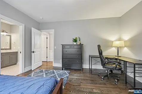 16 Norman Place Tenafly NJ 07670