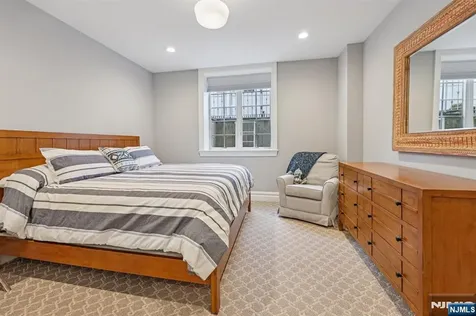 16 Norman Place Tenafly NJ 07670