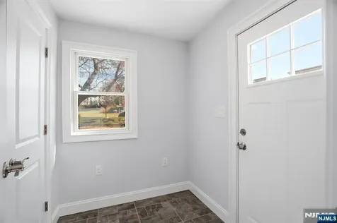 402 Riverview Avenue North Arlington NJ 07031