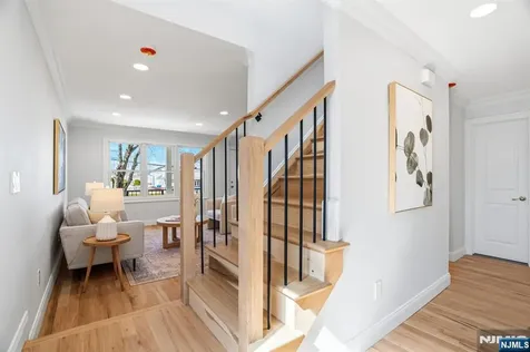 402 Riverview Avenue North Arlington NJ 07031