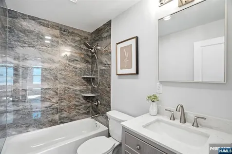 402 Riverview Avenue North Arlington NJ 07031