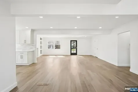 2 Guenter Street Butler Borough NJ 07405