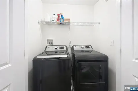 308 Parkview Lane Rockaway Township NJ 07866