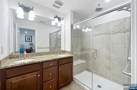 308 Parkview Lane Rockaway Township NJ 07866