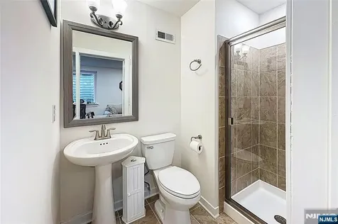 308 Parkview Lane Rockaway Township NJ 07866