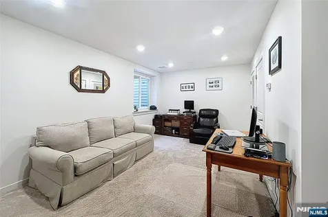 308 Parkview Lane Rockaway Township NJ 07866