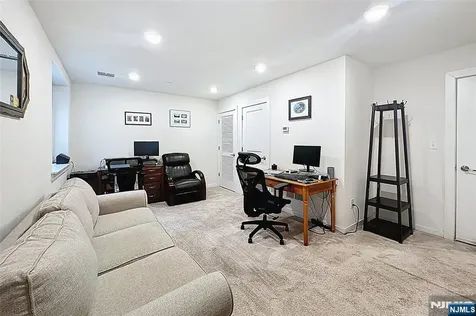 308 Parkview Lane Rockaway Township NJ 07866