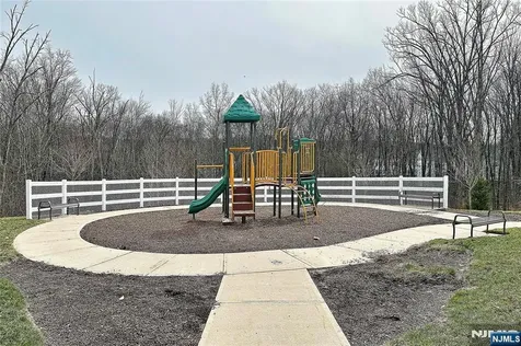 308 Parkview Lane Rockaway Township NJ 07866