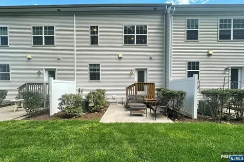 308 Parkview Lane Rockaway Township NJ 07866