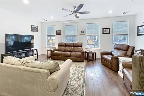 308 Parkview Lane Rockaway Township NJ 07866