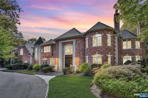 14 Werimus Brook Road Saddle River NJ 07458