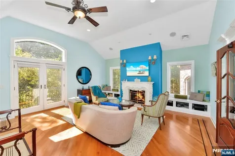 14 Werimus Brook Road Saddle River NJ 07458