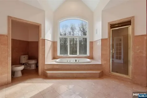 14 Werimus Brook Road Saddle River NJ 07458