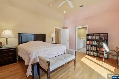 14 Werimus Brook Road Saddle River NJ 07458