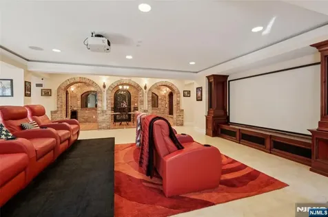 14 Werimus Brook Road Saddle River NJ 07458