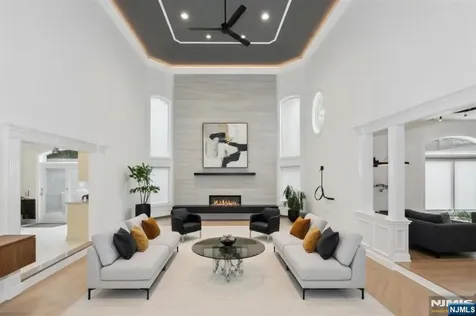 14 Werimus Brook Road Saddle River NJ 07458