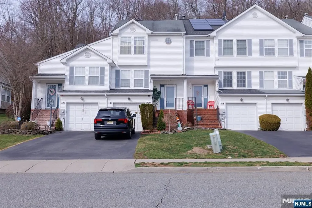 220 Canal Way Hackettstown NJ 07840