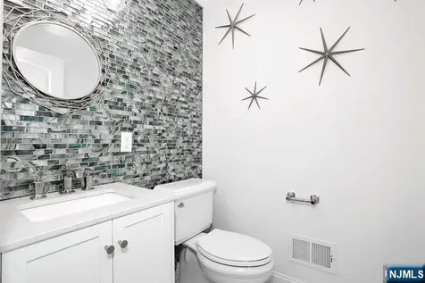 88 Alberta Drive Saddle Brook NJ 07663