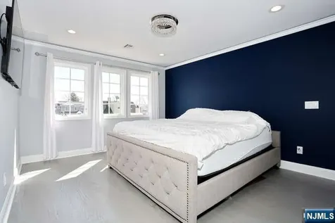 88 Alberta Drive Saddle Brook NJ 07663