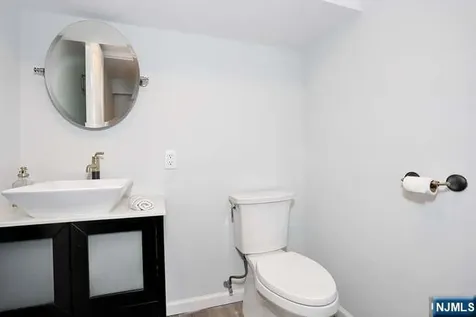 88 Alberta Drive Saddle Brook NJ 07663