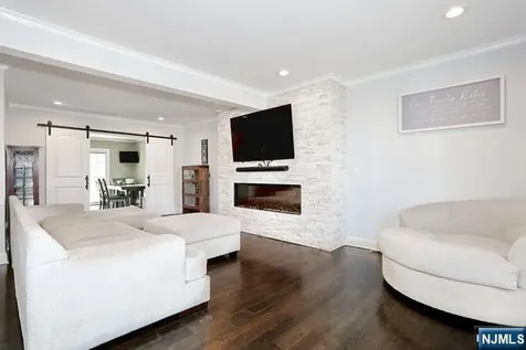 88 Alberta Drive Saddle Brook NJ 07663