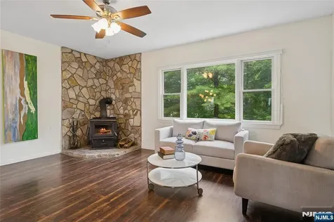 42 Witte Road West Milford NJ 07421