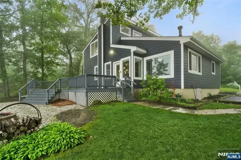 42 Witte Road West Milford NJ 07421