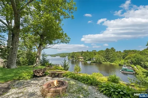 42 Witte Road West Milford NJ 07421