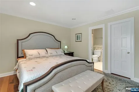 787 Peach Tree Lane Franklin Lakes NJ 07417