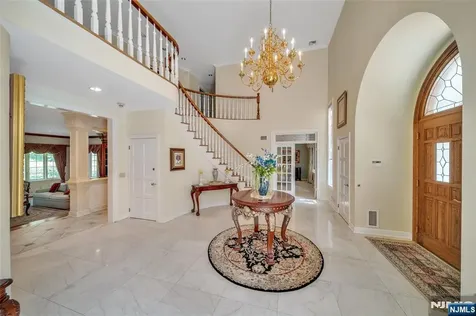 787 Peach Tree Lane Franklin Lakes NJ 07417