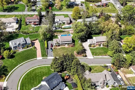 29 Cheryl Hills Drive Hawthorne NJ 07506