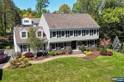 29 Cheryl Hills Drive Hawthorne NJ 07506