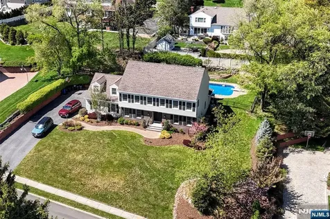 29 Cheryl Hills Drive Hawthorne NJ 07506