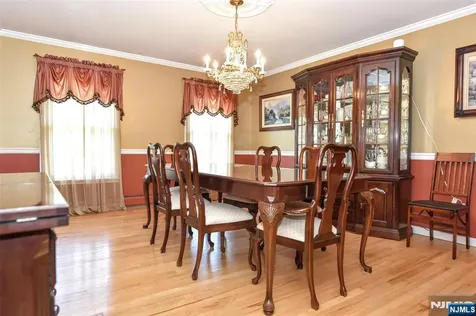 29 Cheryl Hills Drive Hawthorne NJ 07506