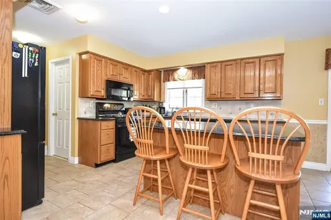 29 Cheryl Hills Drive Hawthorne NJ 07506