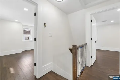 1087 Lambert Road Teaneck NJ 07666